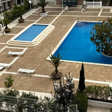 Apartamento A 3 Minutos De La Playa Салоу Екстериор снимка
