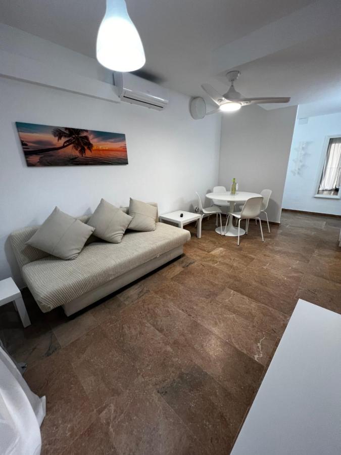 Apartamento A 3 Minutos De La Playa Салоу Екстериор снимка