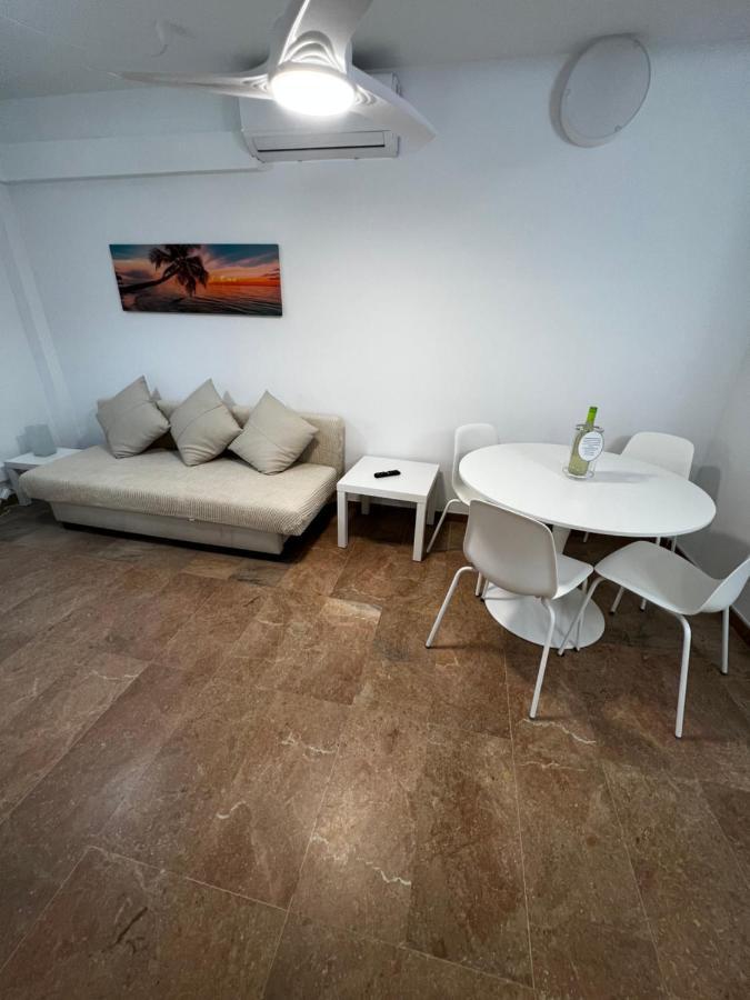 Apartamento A 3 Minutos De La Playa Салоу Екстериор снимка
