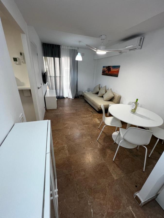 Apartamento A 3 Minutos De La Playa Салоу Екстериор снимка