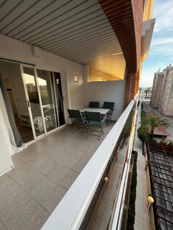 Apartamento A 3 Minutos De La Playa Салоу Екстериор снимка
