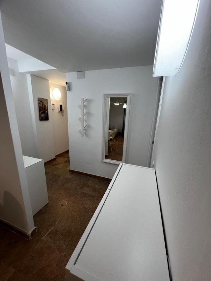Apartamento A 3 Minutos De La Playa Салоу Екстериор снимка