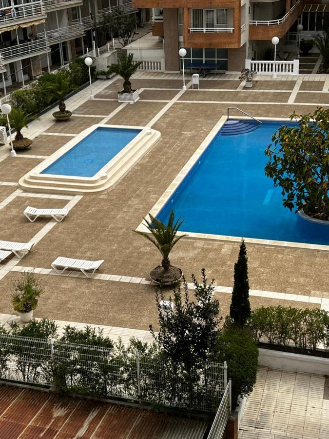 Apartamento A 3 Minutos De La Playa Салоу Екстериор снимка